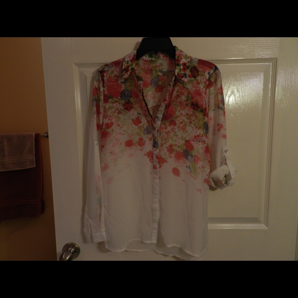 EUC long sleeve button up Shirt size M