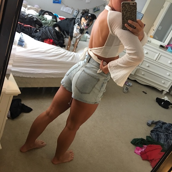 Brandy Melville shorts - Picture 3 of 4