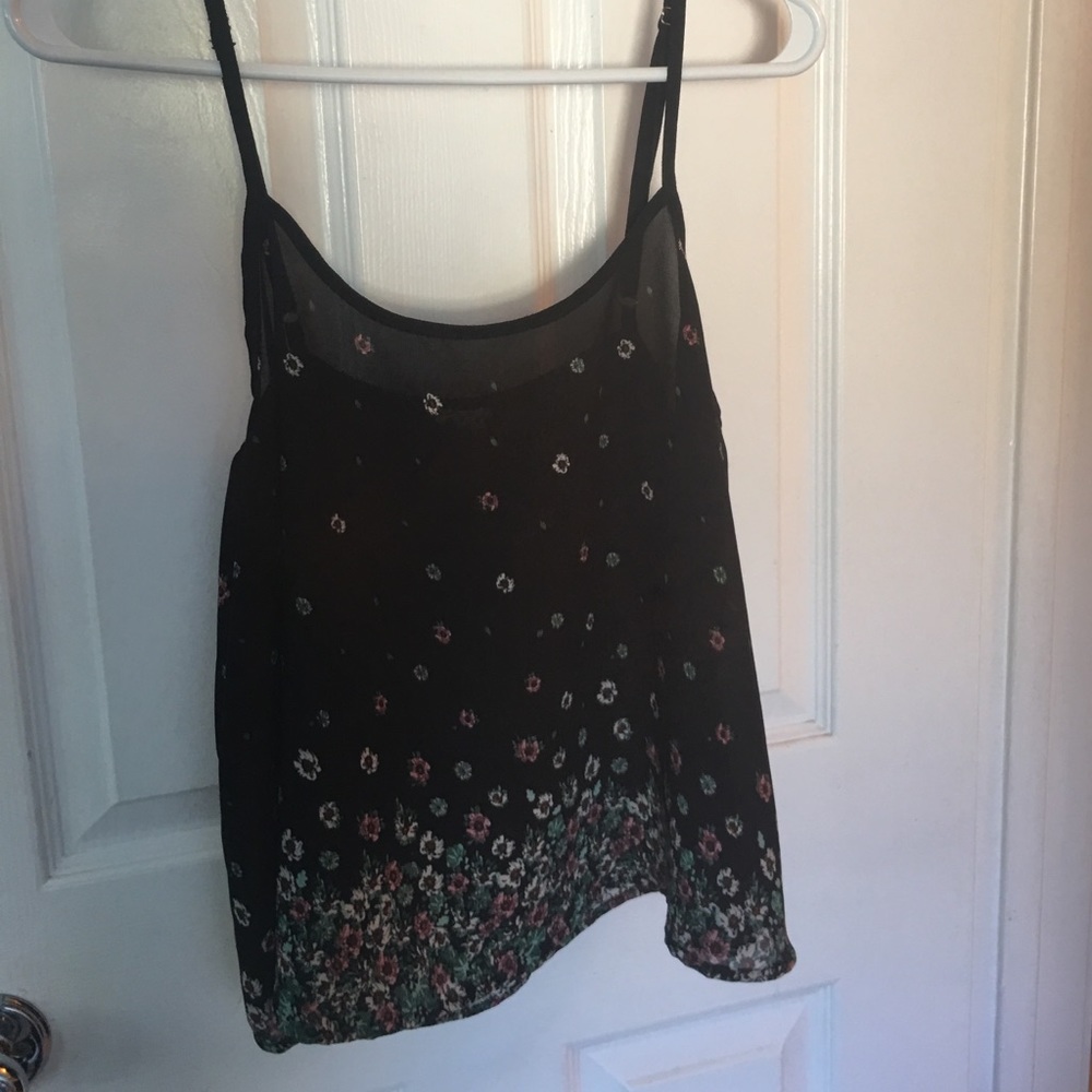 Black flower tank top