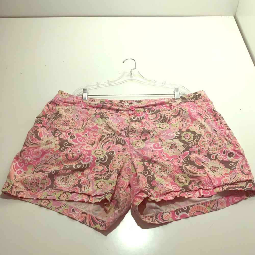 Fashion Bug size 22 shorts