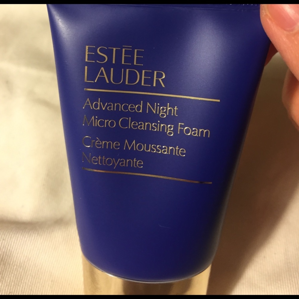 Estée Lauder night micro cleansing form