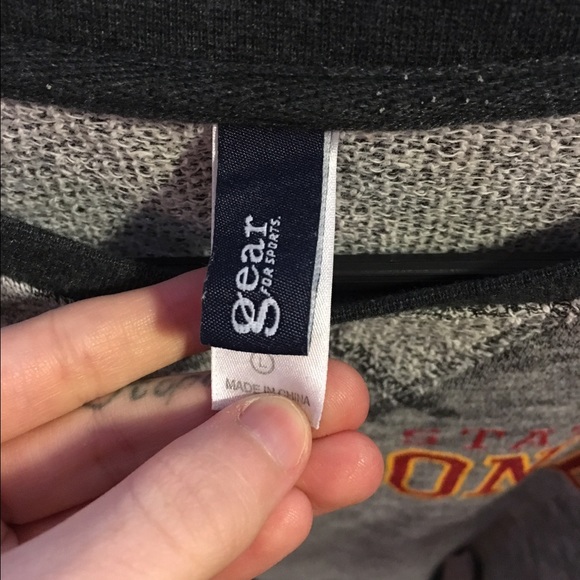 Iowa sweater - Picture 3 of 3