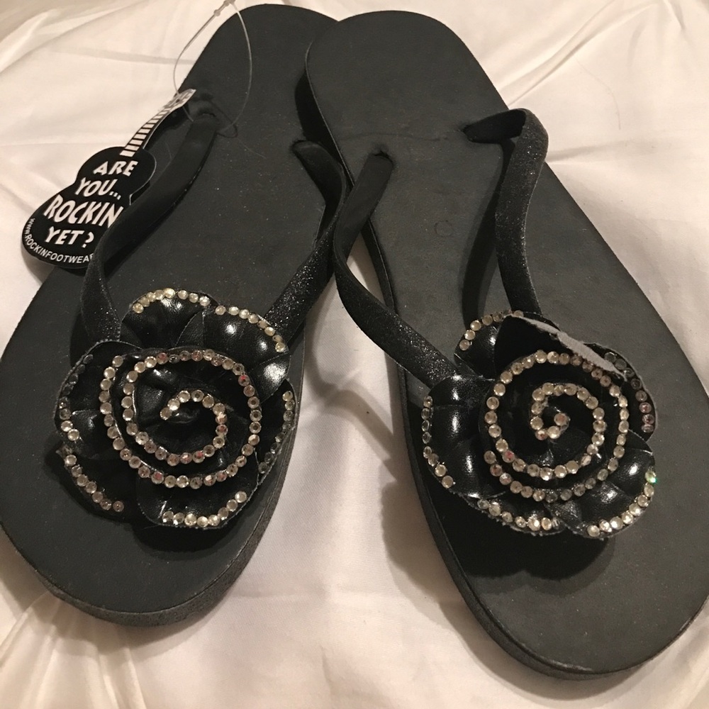 💥💥💥ROCKIN Flip Flops NWT