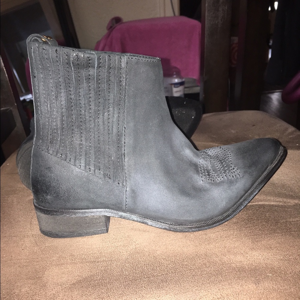 One teaspoon booties!