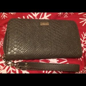 Thirty one all about the Benjamin's wallet