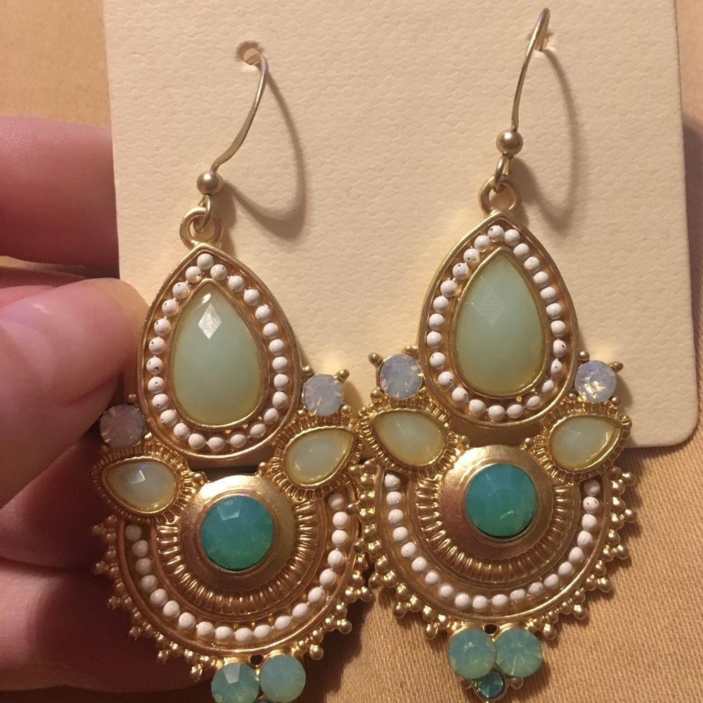 NWT Aztec Earrings