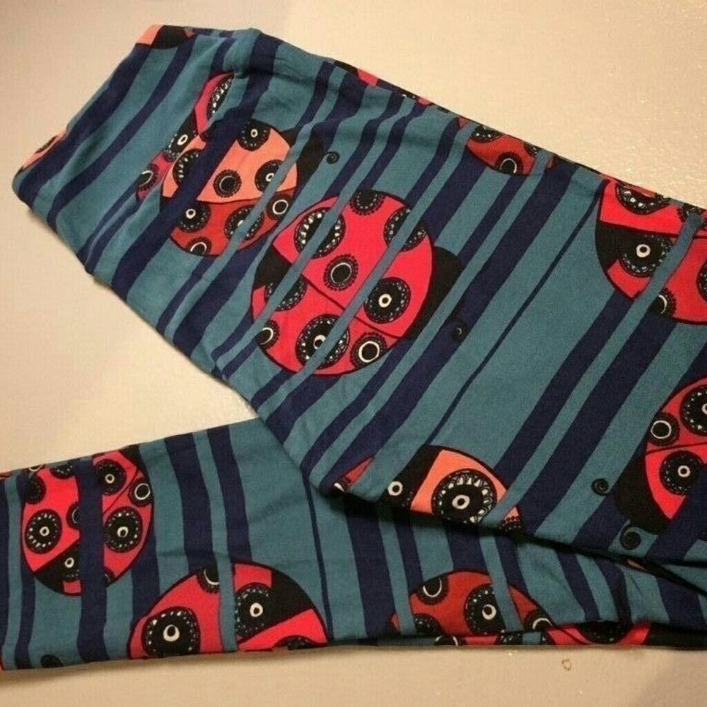 NWT LADYBUG Lularoe Leggings - OS