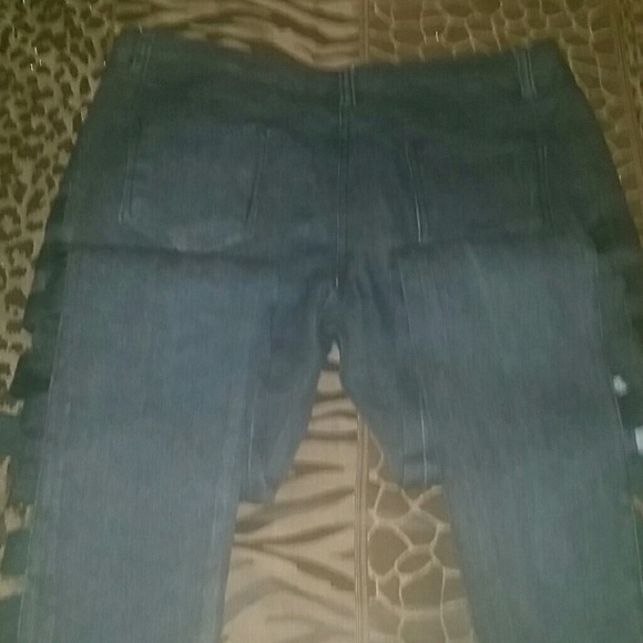 Jeans - Picture 3 of 3