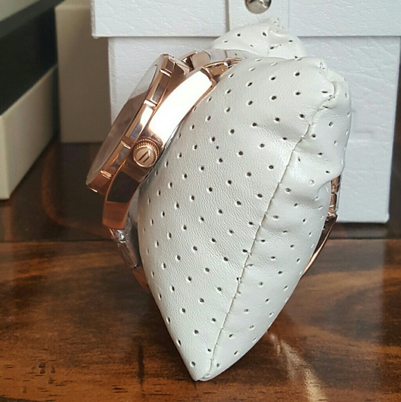 NWT Diesel ROSE Gold Tone Unisex watch main image 4