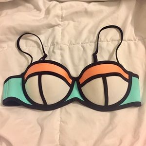 Authentic triangl swimwear M