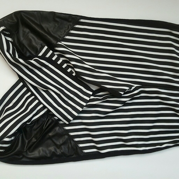 Black and White striped leggings - Picture 1 of 3