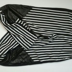 Black and White striped leggings