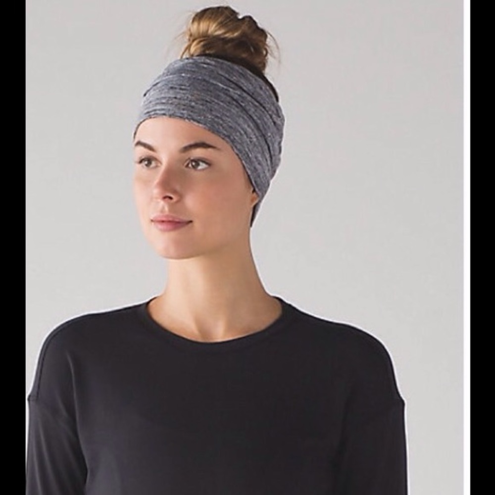 PRICE FIRM✔️NWT Top Knot Toque by Lululemon - Picture 4 of 7