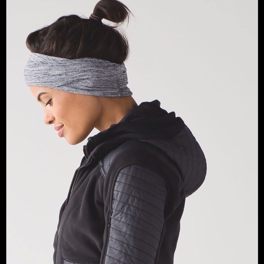 PRICE FIRM✔️NWT Top Knot Toque by Lululemon - Picture 5 of 7