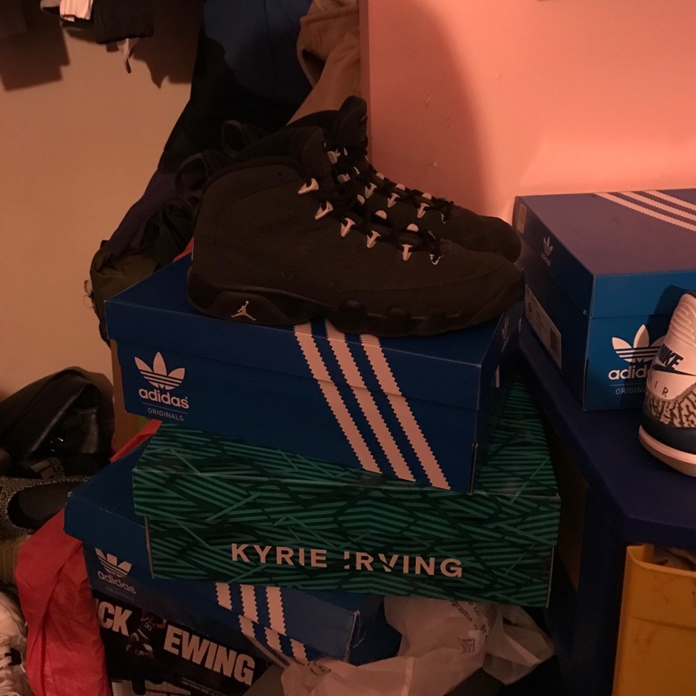 Retro Jordan 9 anthracite for trade
