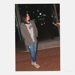 Meet your Posher, Lee