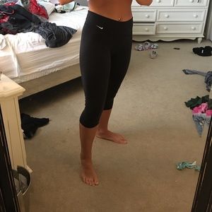 Nike cropped leggings