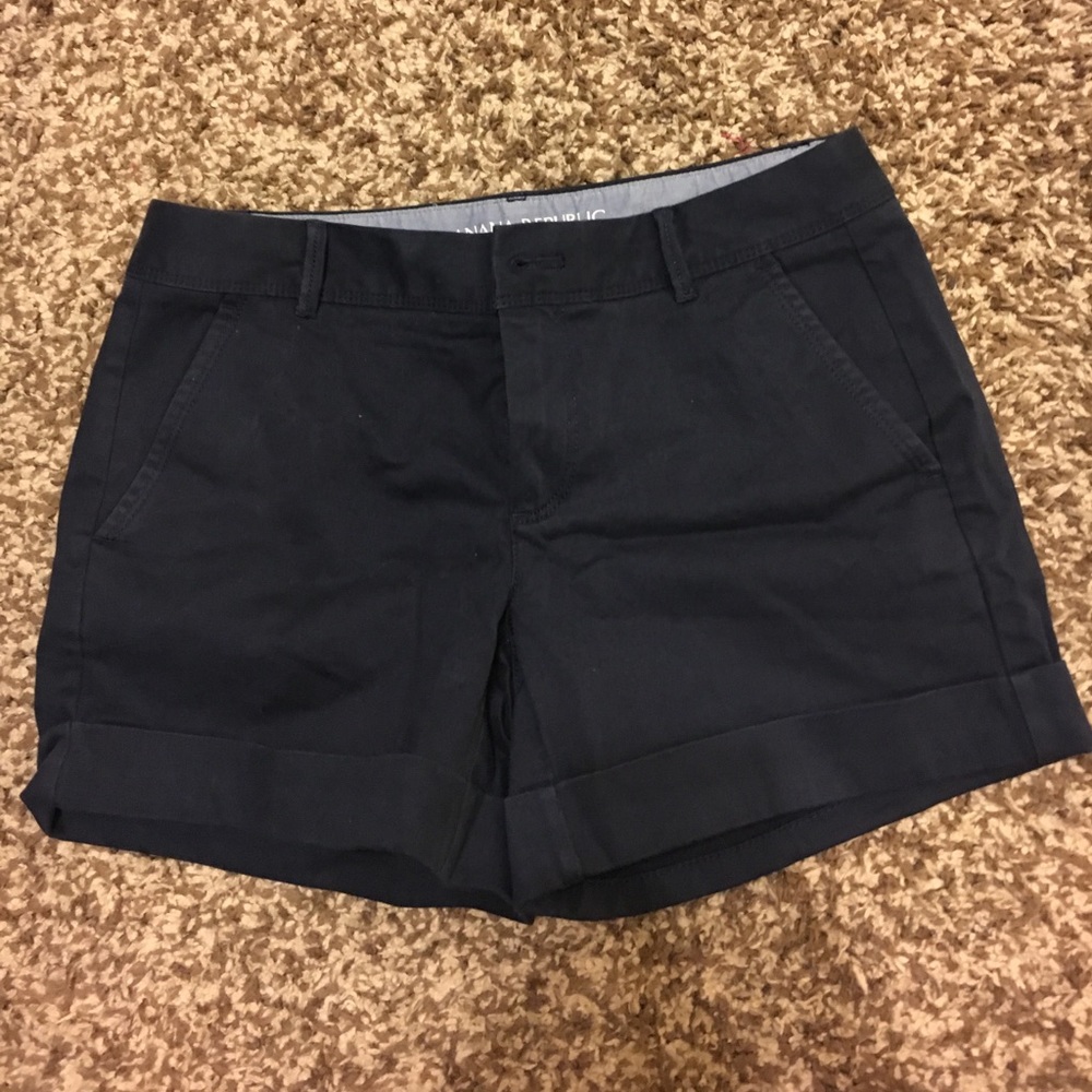 Banana Republic Shorts in 2P