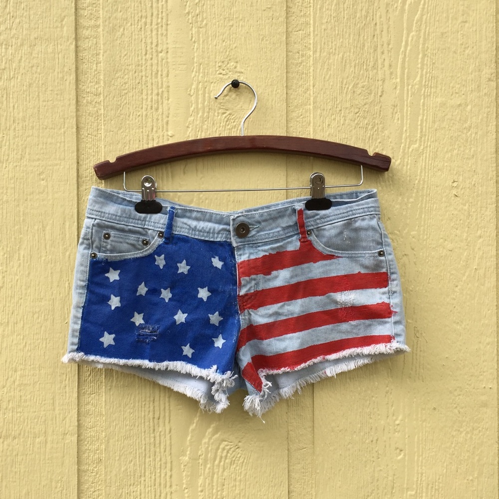 USA Shorts by Cotton On