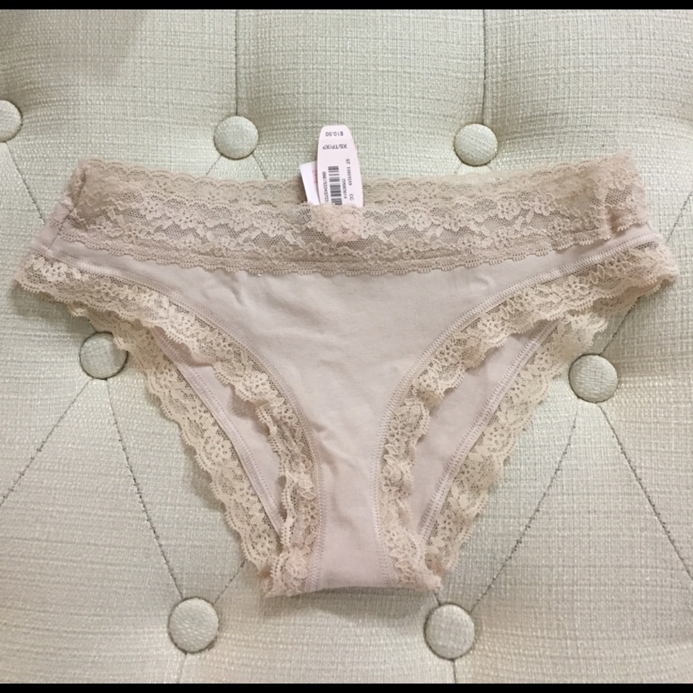 NWT Victoria's Secret nude low rise cheekini panty