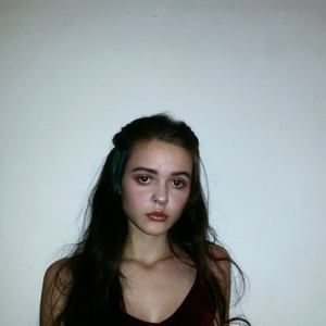 Meet your Posher, Abigail