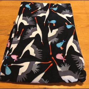 BNWT LULAROE BLACK BACKGROUND STORKS OS LEGGINGS