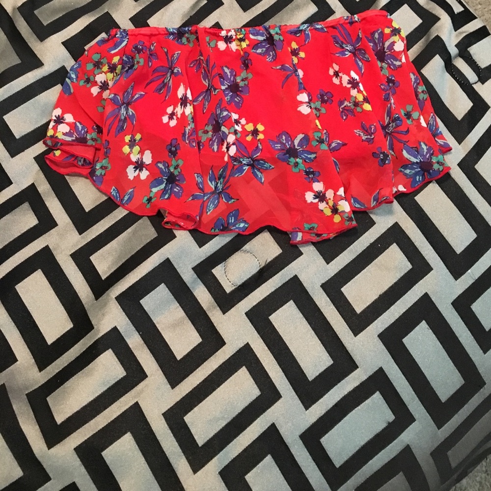 Super chic floral bandeau