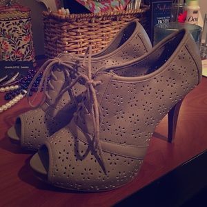 Tan open toe Heels