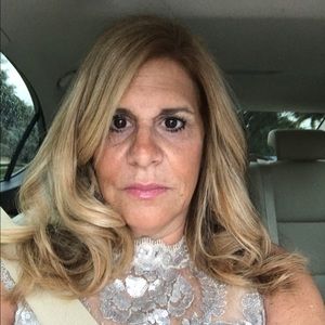 Meet your Posher, Paula