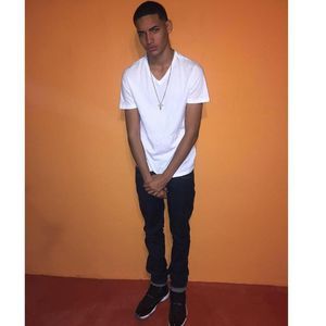 Meet your Posher, Manuel