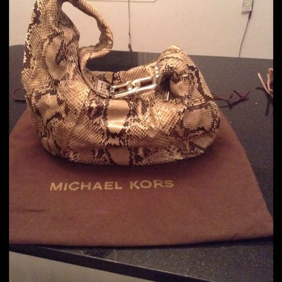 👜Michael Kors Suzy Collection Hobo 100% Python - Picture 2 of 8