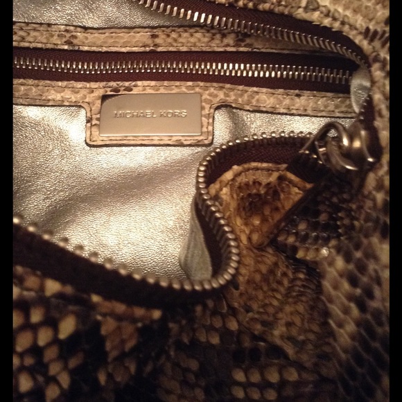 👜Michael Kors Suzy Collection Hobo 100% Python - Picture 6 of 8