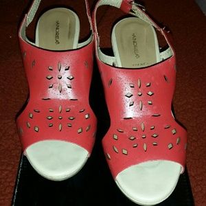 Clarence.  prices👠