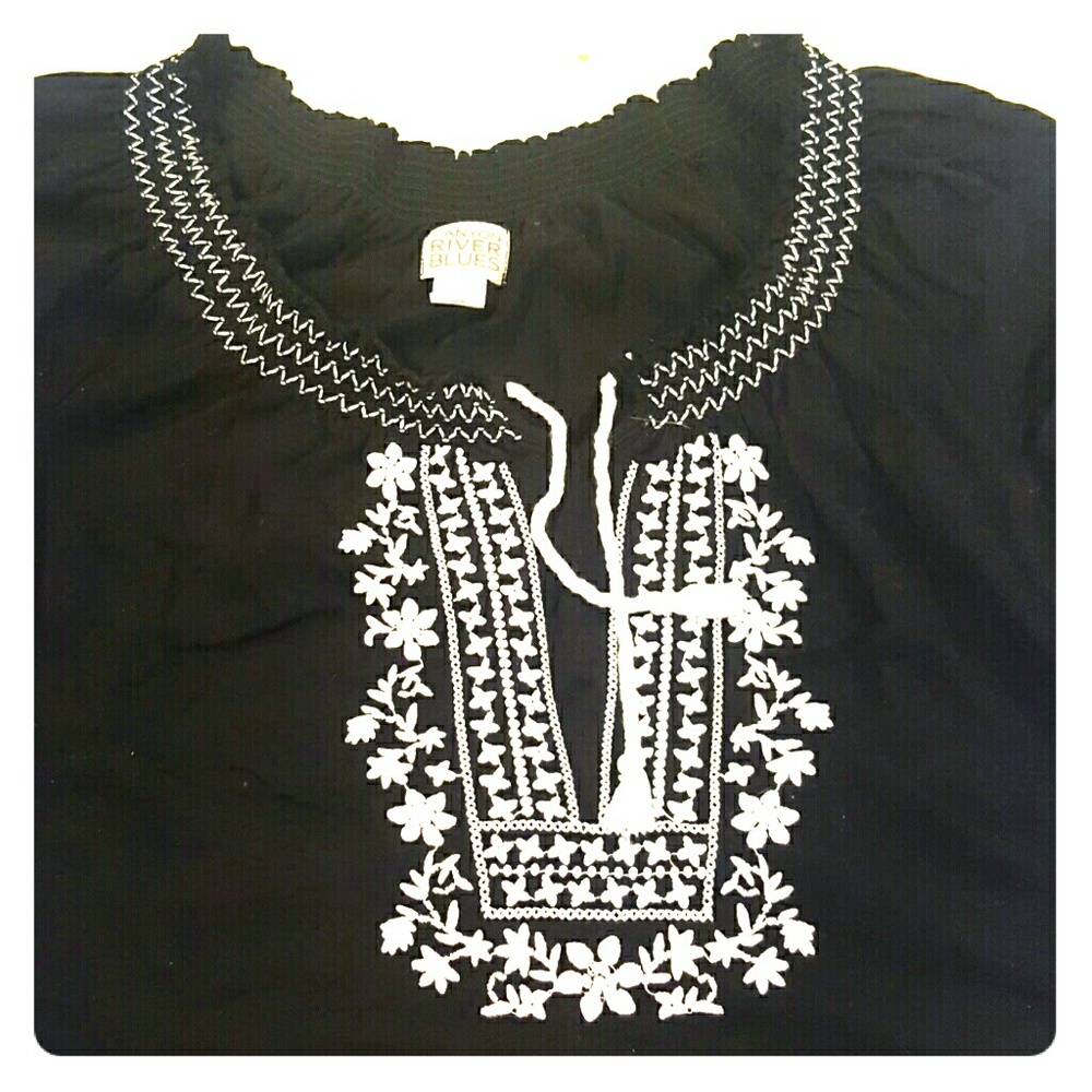 Women's Black and White Blouse