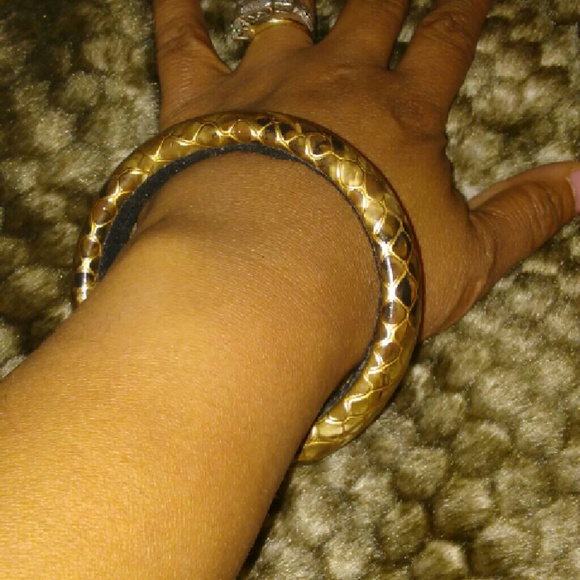 Bangle - Picture 3 of 4