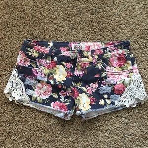 Mudd Floral Lace Shorts size 3
