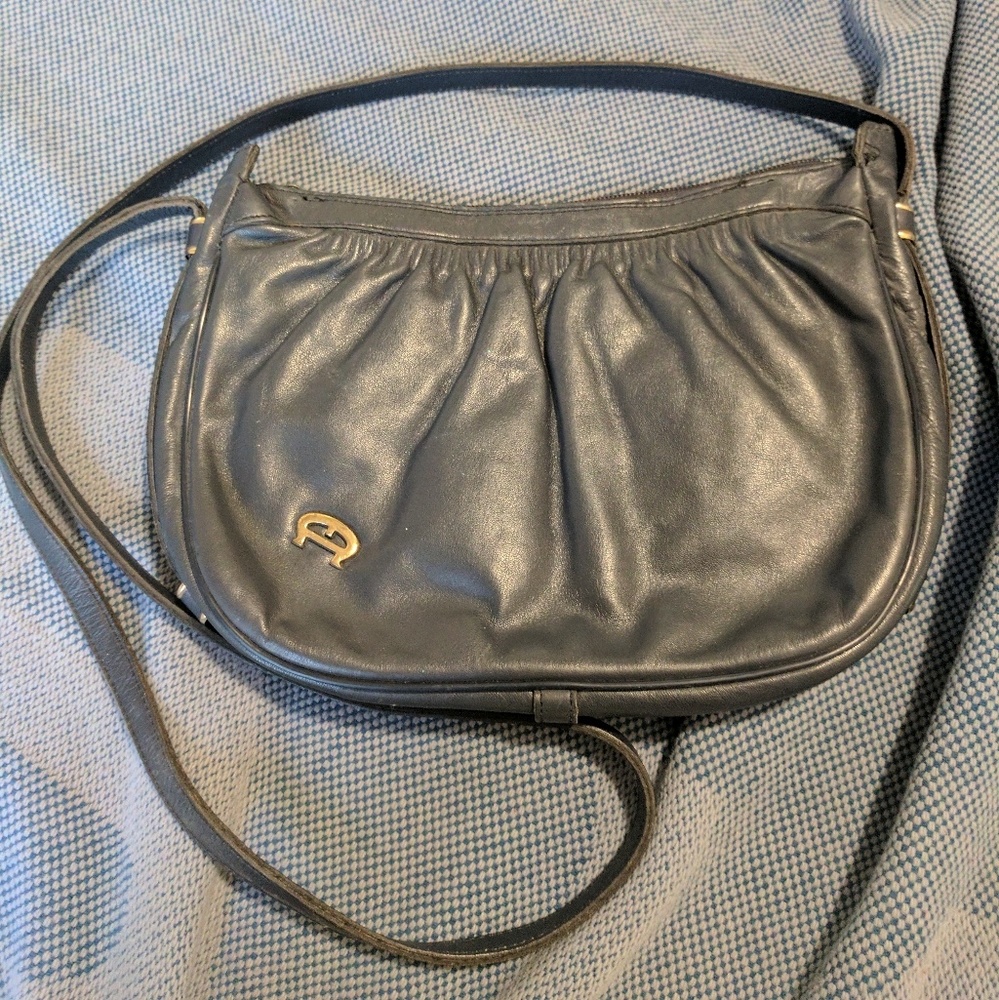 Vintage Etienne Aigner Blue Pocket Book Purse