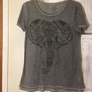 Elephant Tee ✨🐘