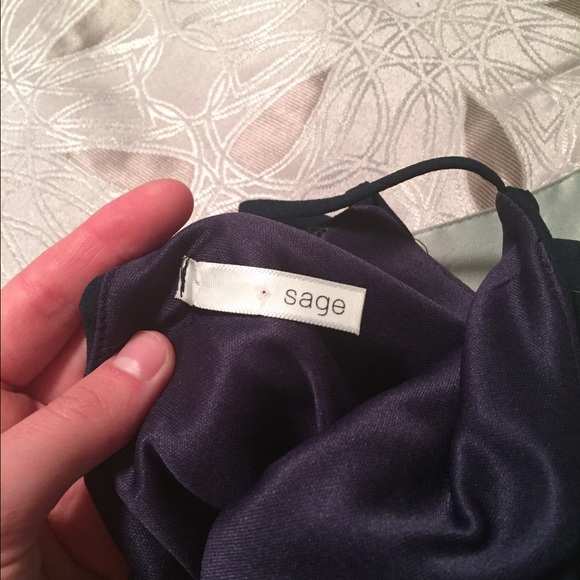 Navy Blue crop top - Picture 3 of 3