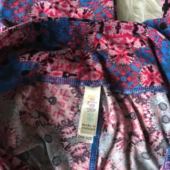 🦄 Lularoe One Size Leggings - Picture 2 of 2