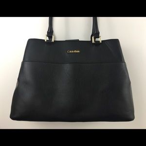 Calvin Klein - Black leather purse