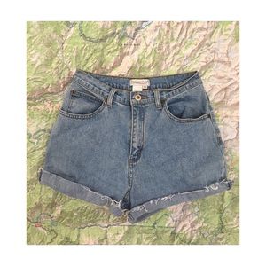 High waisted Light wash vintage shorts