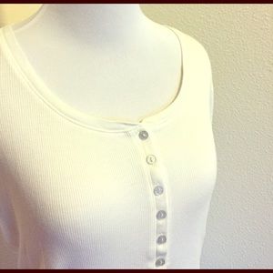 MOVING SALE 🌟 Victoria's Secret tee