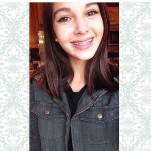 Meet your Posher, Reagan