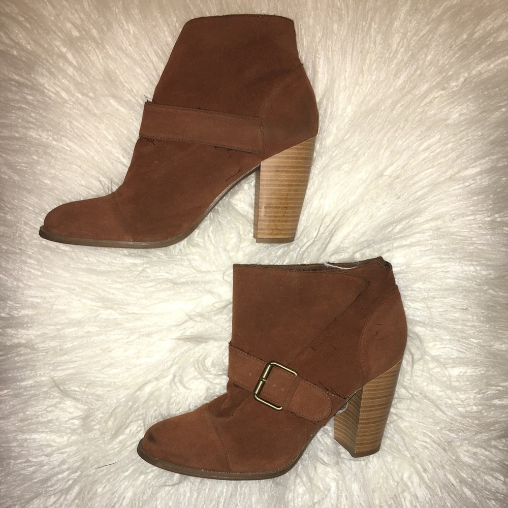 Chestnut Brown Stacked Heel Ankle Bootie.