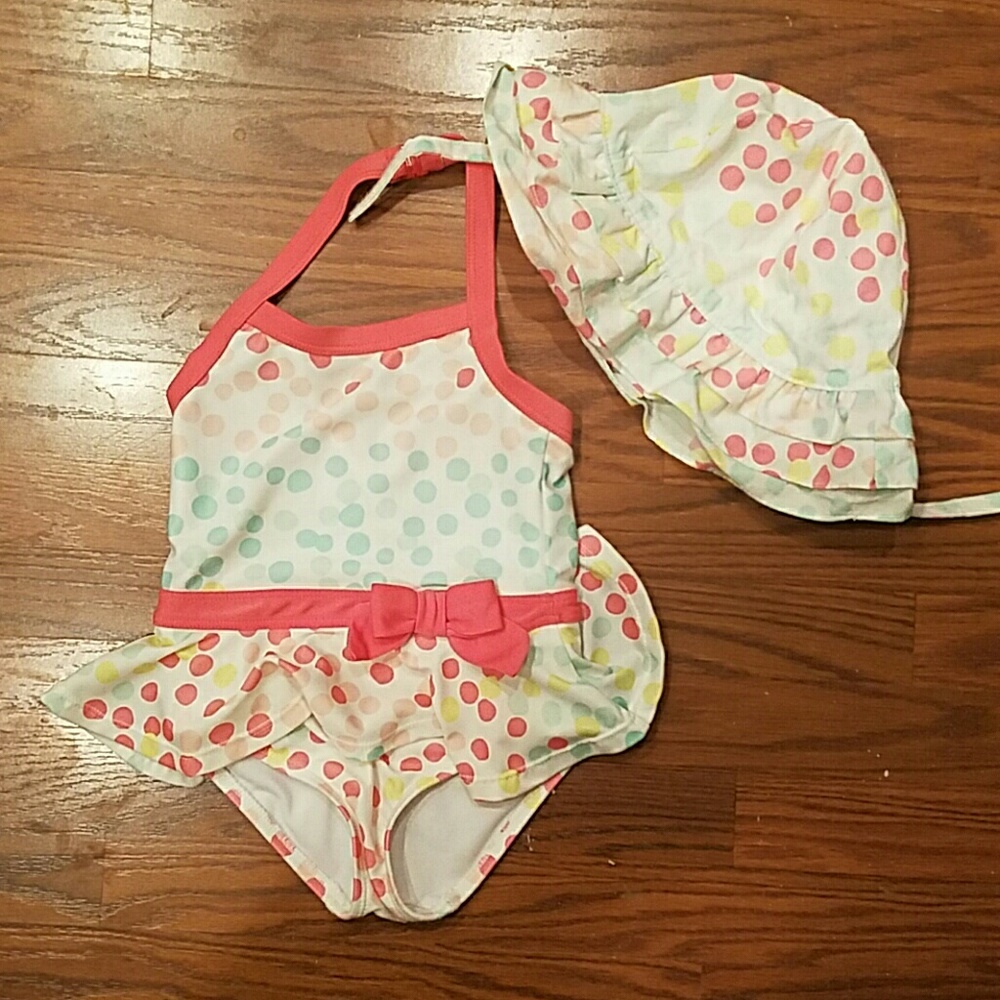 Gymboree bathing suit and hat