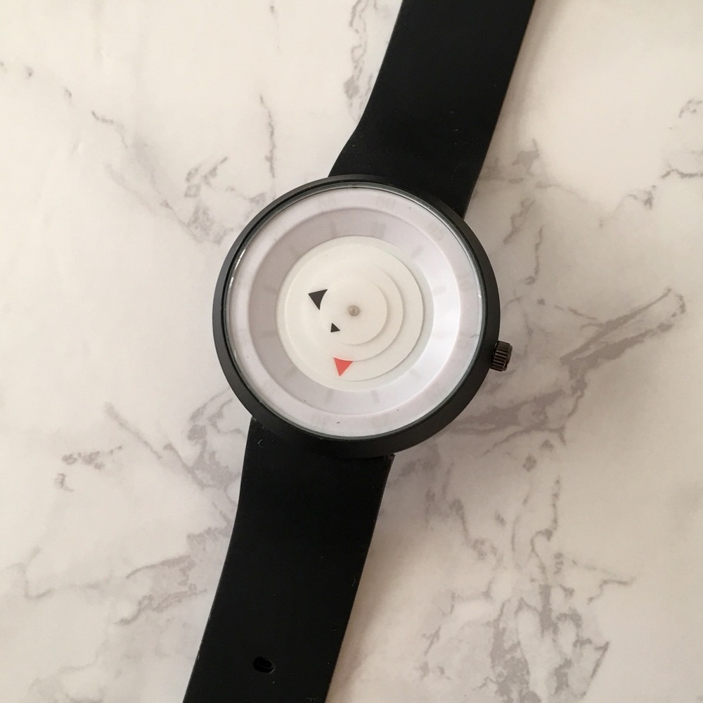 UO Unisex White Face Arrow Watch - Picture 3 of 7