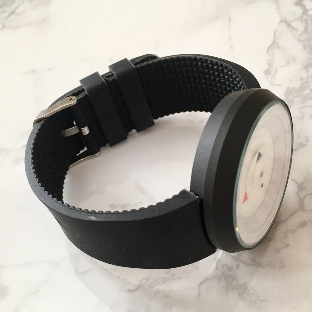 UO Unisex White Face Arrow Watch - Picture 7 of 7