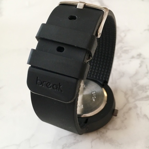 UO Unisex White Face Arrow Watch - Picture 5 of 7