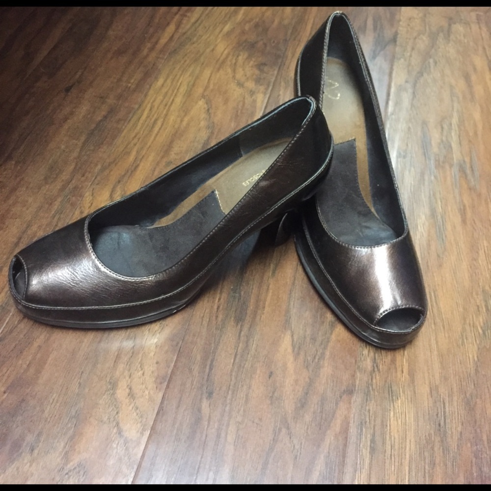 Brown heels